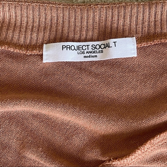 Project Social T Cropped Sweatshirt Batwing Sleeves & Cut-Out Back w/ Twist Hem - Picture 5 of 12